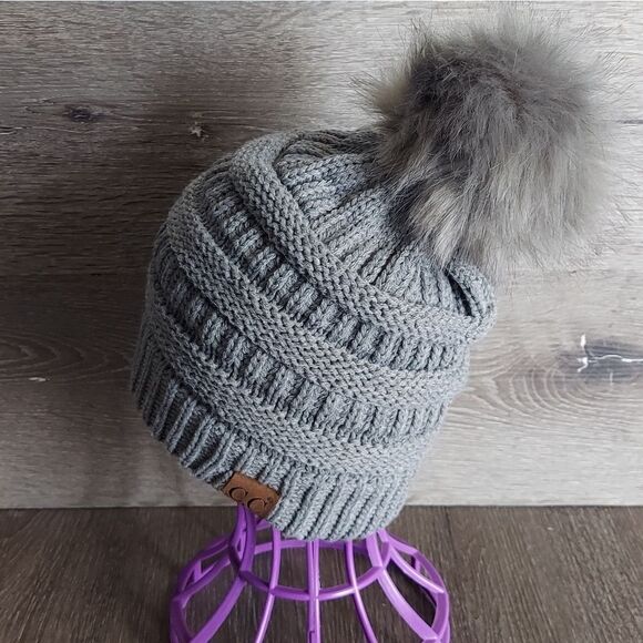 C.C Gray Knit Pom Beanie - Picture 2 of 5